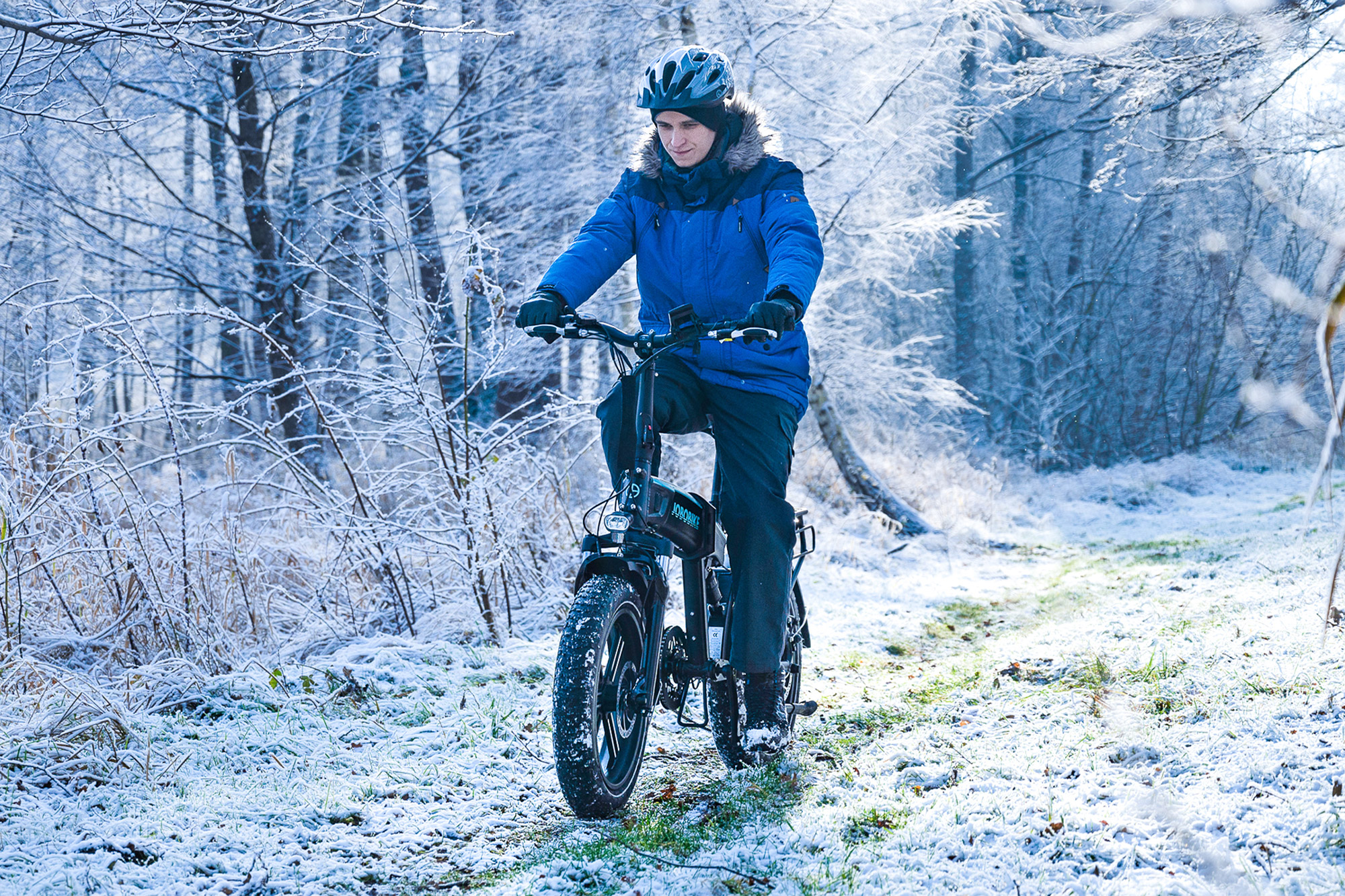 Essential For Riding In The Snow: How To Choose The Right e-Bike Tire